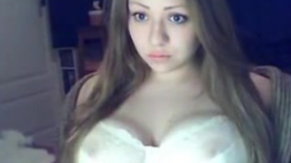 Русская студентка с огромными буферами в секс чате