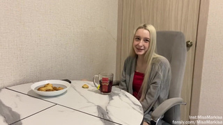 Зашла к соседу на хер.. то есть на чай! Поближе познакомились ??