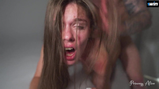 И ебливая, и крикливая — а кончу в ротик получила и притихла