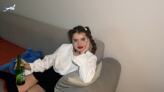 Я такая пьяная, брат — пусти быстрей на член и переночевать