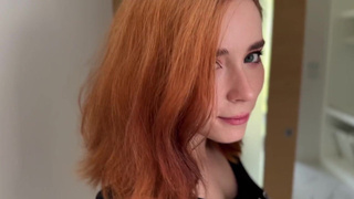 Только что в горло кончил, а она как ни в чём не бывало — талант ????