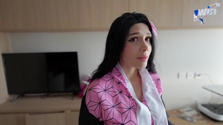 Ля какая ?? Так и хочется ей в ротик сунуть, против точно не будет