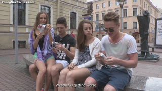 Частное порно русских студентов на кушетке