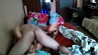 Теперь уже бывшая любимая прыгает на толстом конце любовника